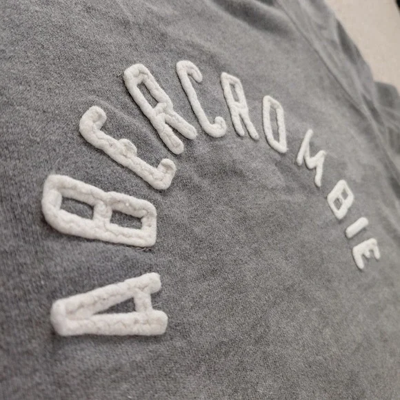 Abercrombie Olive Gray Camo Pullover Sweatshirt - Picture 2 of 9
